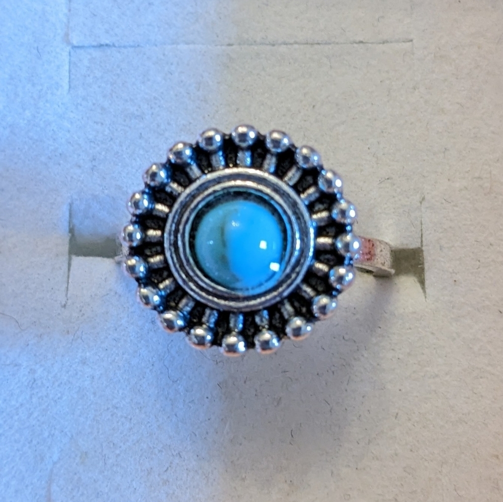 New Exaggerated Turquoise Ring Vintage Style size 7, T2B2C